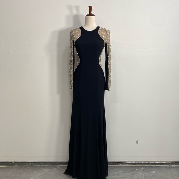 Xscape Dresses & Skirts - Xscape Evening Gown Prom Black Tie Event  4 Black